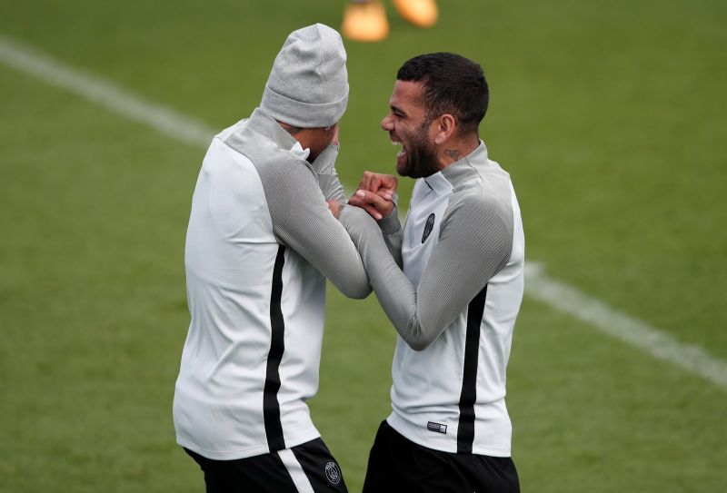 PSG se prepara para estreia com Neymar e Mbappé, mas sem Di María e Pastore