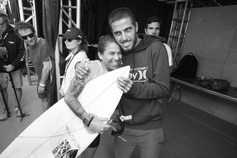 Filipinho dá show, bate Jordy Smith na final e completa dobradinha em Trestles