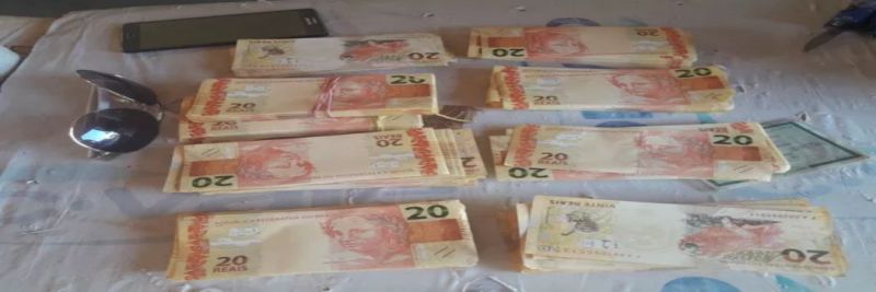 Cédulas falsas apreendidas com família de MG em MS (Foto: DOF/ Divulgação)