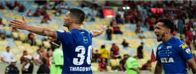 Thiago Neves encerra jejum após boa jogada de Rafinha