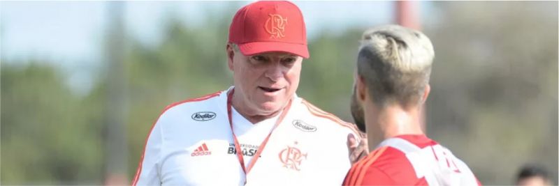 Abel Braga teve influência na permanência e na ascensão de Diego em 2019 