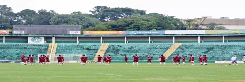 Elenco bugrino começa semana com treino em Campinas