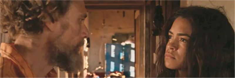 Em 'Amor de Mãe', depois de dar à luz Érica (Nanda Costa), Lurdes (Lucy Alves) volta para casa de descobre que seu marido, Jandir (Daniel Torres) vendeu Dômenico, outro filho deles — Foto: Globo