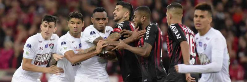 Atlético-PR x Fluminense pela partida de ida da semifinal da Sul-Americana 