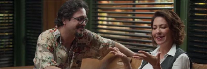 Mario (Lucio Mauro Filho) e Nana (Fabiula Nascimento) saboreiam doce juntos em 'Bom Sucesso' — Foto: Globo