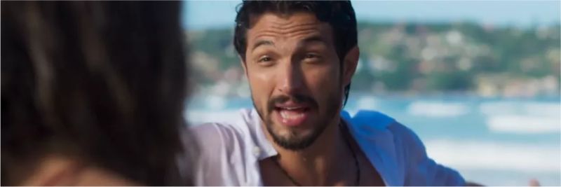 Marcos (Romulo Estrela) tenta se explicar — Foto: TV Globo