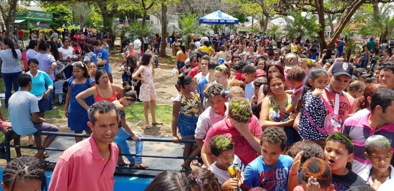 Tradicional Rua do lazer em comemoração ao Dia das Crianças lota a Praça Governador Valadares.