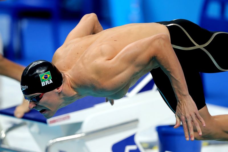 Fratus voa e é o melhor nas eliminatórias dos 50m livre; Cielo avança em nono