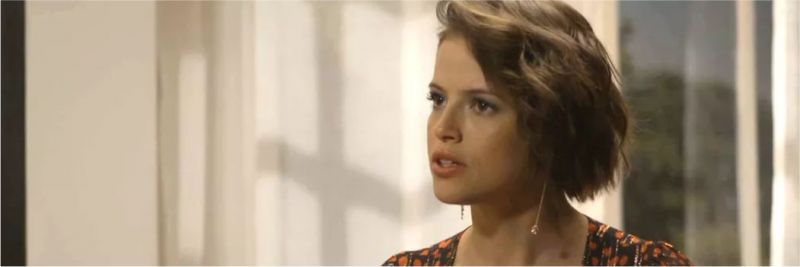 Jô (Agatha Moreira) coloca Régis (Reynaldo Gianecchini) contra a parede e exige explicação, em 'A Dona do Pedaço — Foto: Globo
