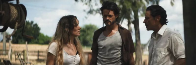 Ticiana (Áurea Maranhão) revela o que ouviu e Miroel (Luiz Carlos Vasconcelos) decreta a morte de Maria da Paz (Juliana Paes) — Foto: Globo