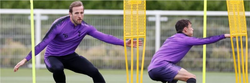 Kane no treino do Tottenham Hotspur — Foto: Reuters/Matthew Childs