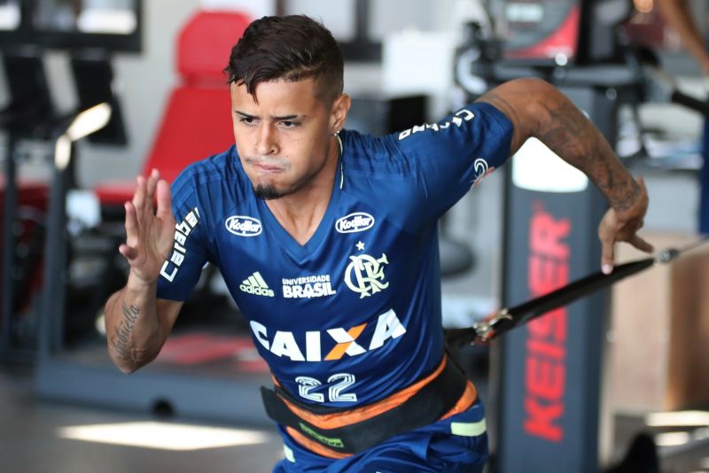 Thiago e Vinicius largam na frente, e Rueda quer trio 