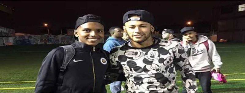 Rodrygo defende Neymar de críticas