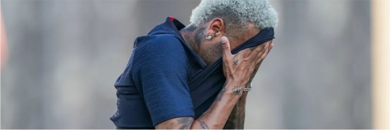 Neymar tem futuro indefinido no PSG — Foto: Getty Images