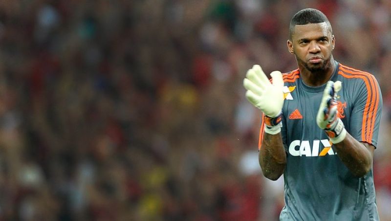 Uberlândia contrata goleiro Felipe, ex-Corinthians e Fla, para Mineiro e Série D