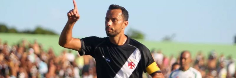 Nenê era a principal estrela e capitão do Vasco e agora ouve pedidos para 