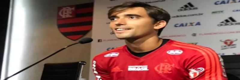 César em entrevista coletiva no Ninho