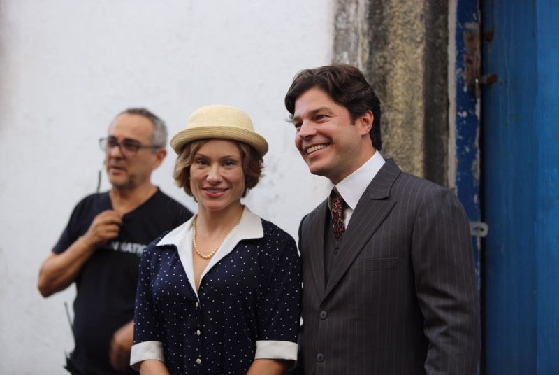 Giselle Prattes comenta participação em 'Tempo de Amar' e fala do apoio do filho: 'Me ajuda a passar o texto'