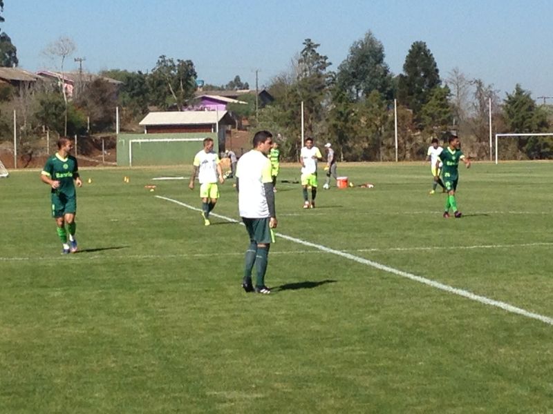 Ruschel disputa jogo-treino pela Chape e alimenta esperança de volta oficial