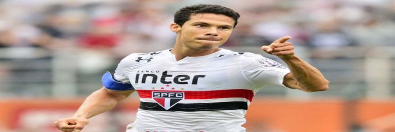 Com média de 7.76 pontos, Hernanes, do São Paulo, termina o ano como melhor jogador do Cartola FC em 2017 (