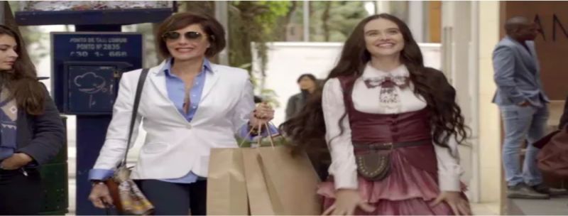 Marocas vai fazer compras com Carmem