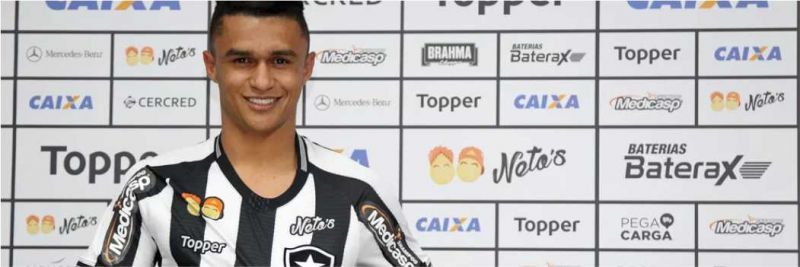 Erik foi apresentado como novo jogador do Botafogo no dia 24 de agosto 