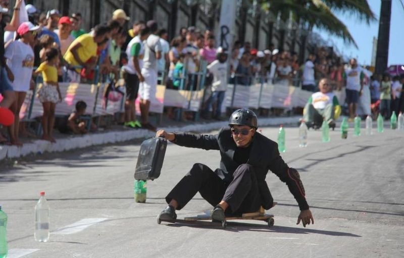 Corrida de Rolimã chama atenção em cidade da Grande Natal