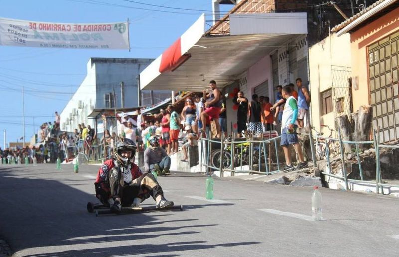 Corrida de Rolimã chama atenção em cidade da Grande Natal