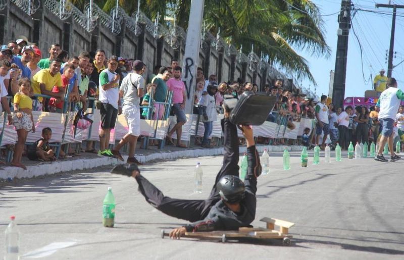 Corrida de Rolimã chama atenção em cidade da Grande Natal