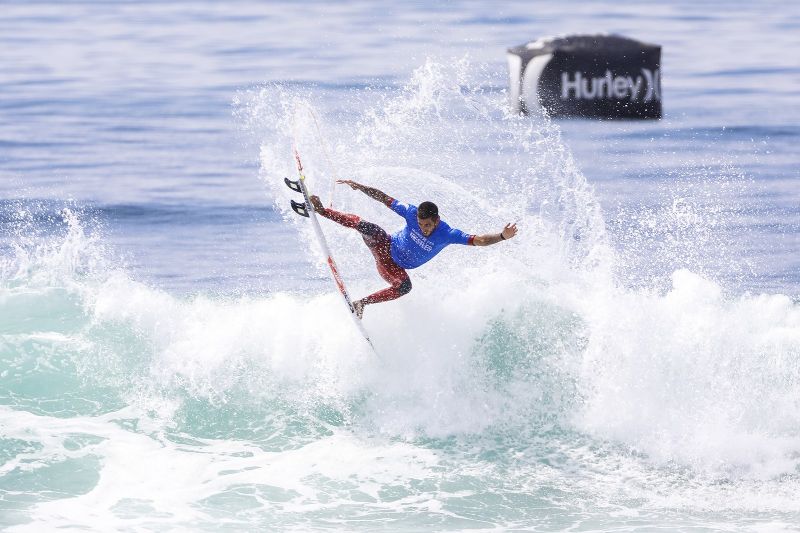 Filipinho dá show, bate Jordy Smith na final e completa dobradinha em Trestles