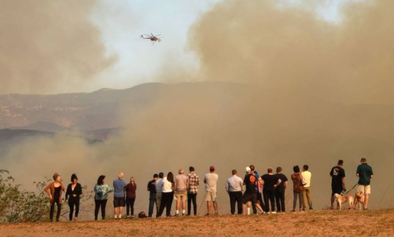 Incêndio deixa 15 mortos e duas mil casas destruídas na Califórnia 