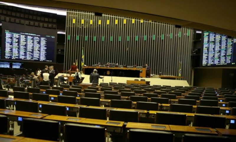 Aliados admitem cenário pior para presidente no Congresso 